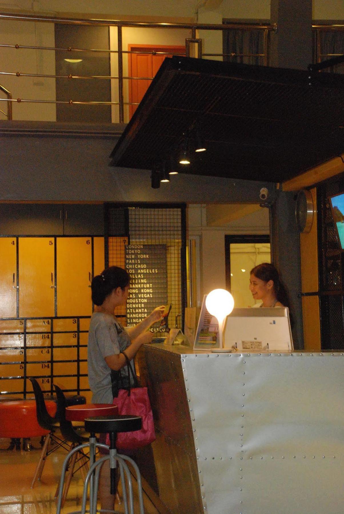 Oyes Hostel ク ラビ エクステリア 写真